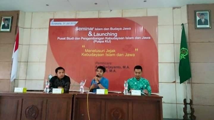 Dosen Prodi PMI Menjadi Pembicara Seminar Islam dan Budaya Jawa di IAIN Surakarta